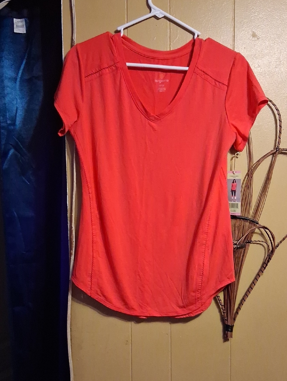 Tangerine Coral V-Neck Short Sleeve Tee